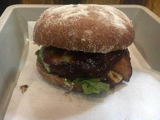 iFome Burger and Shakes