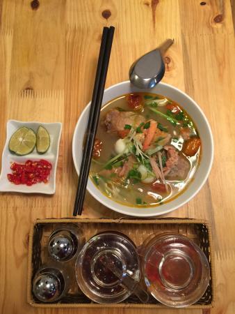 Banh canh Cho Con
