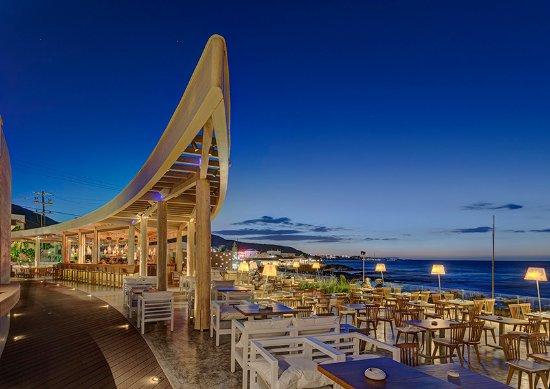 Beachcomber Beach Bar Restaurant