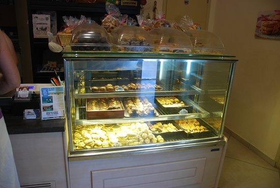 ArtoViglismata Bakery