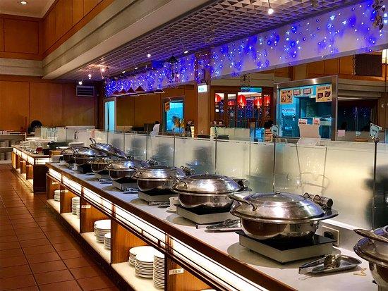 Chuto Plaza Hotel-Burgundy Western Restaurant