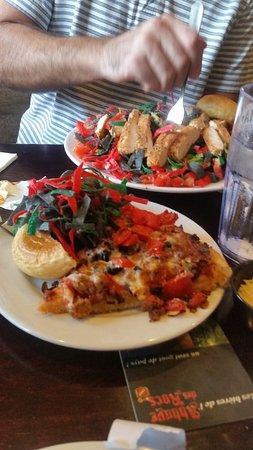 Selma's Chicago Pizzeria