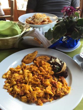 Toscano Cafe Restaurante