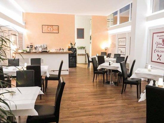 Trattoria Cosa Nostra