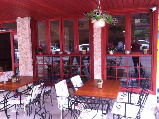 Vintage Brasserie & Winehouse