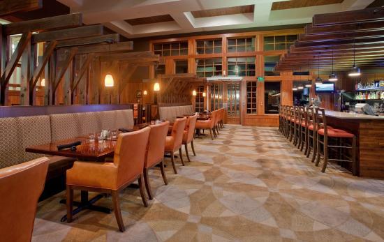 Ruddy Duck Restaurant At Running Y Ranch Resort