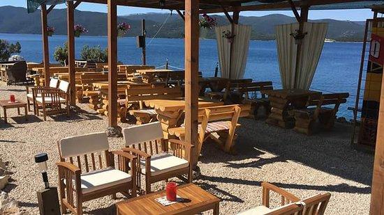 Beach bar Uvala