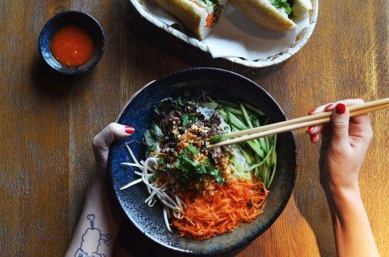 Banh-mi-ba