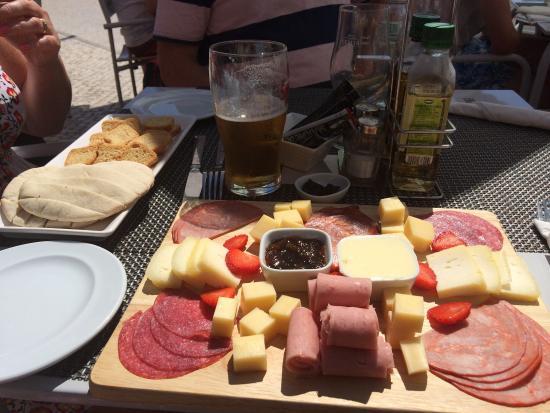 Waves Cafe and Bistro Bar