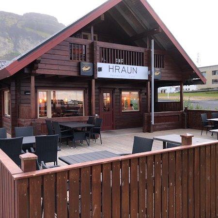 Hraun Restaurant