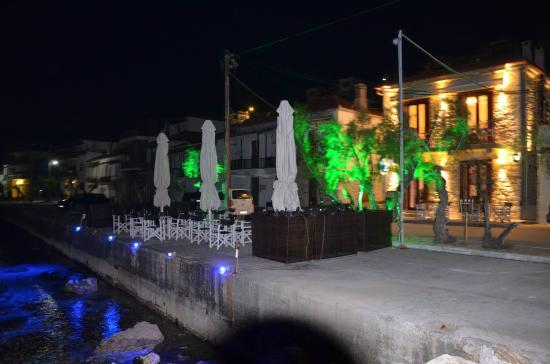 Sempre Qui Bar Restaurant