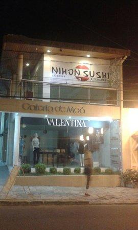 Nihon Sushi e Temakeria