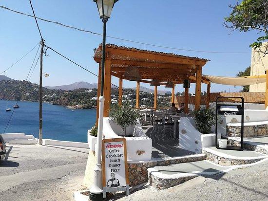 Tis Kakomoiras Taverna-Meze