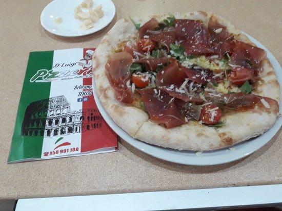 D'Luigis Pizzeria