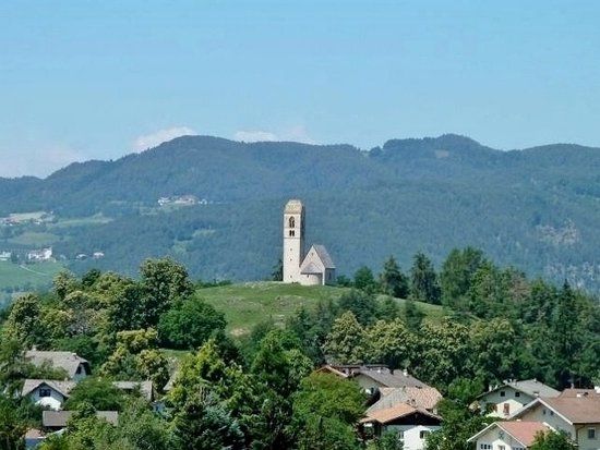 Chiesa San Pietro sul Colle