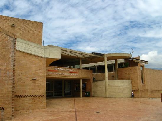 Centro Cultural Moravia