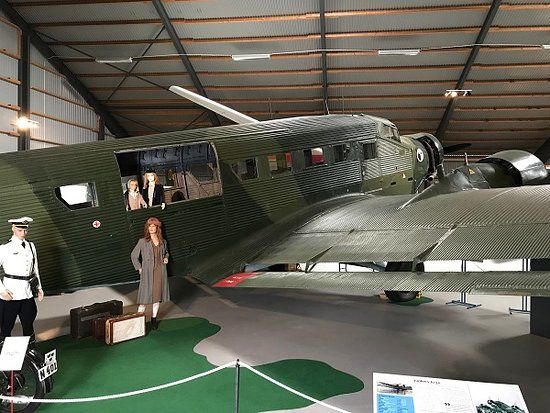 Svedinos Bil- och Flygmuseum