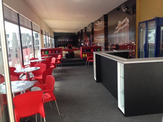 Centro Comercial San Jeronimo