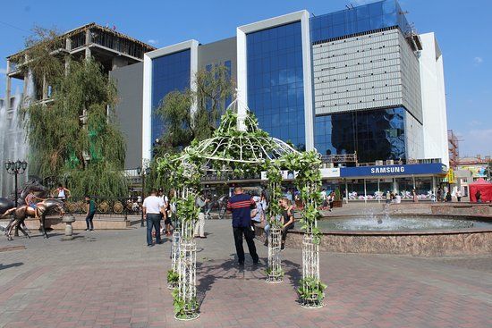 Aichurek Mall Fountains