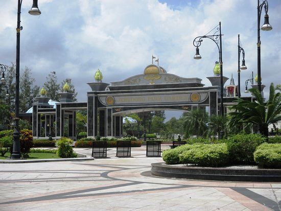 Jerudong Park Musical Fountain