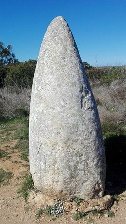 Conjunto de menires de Milrei e do Padrão