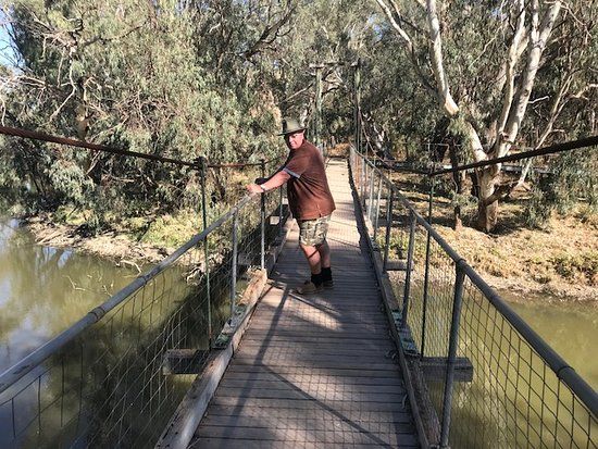 Lachlan River Swing Bridge