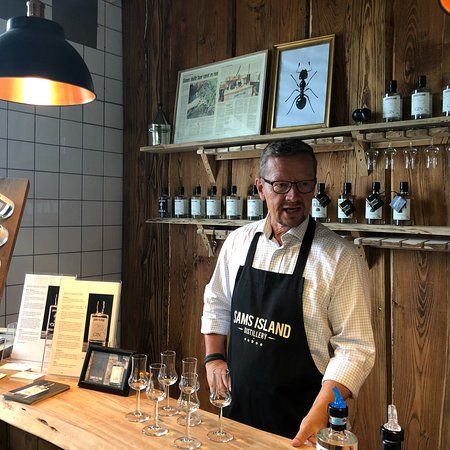 Sams Island Distillery