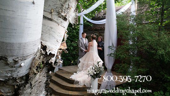Niagara Falls Elope and Small Wedding Ceremony Chapel