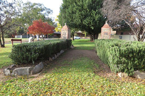 Cowra Garrison Gates