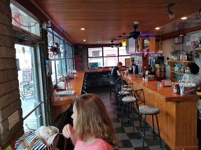 Bob's Downtown Restaurant