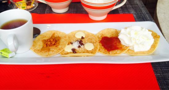 La Bouteille a la Mer