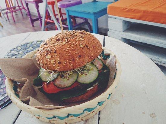 H2O Juice Bar & Vegan Cafè