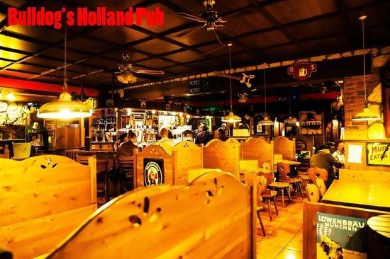 Bulldog's Holland Pub