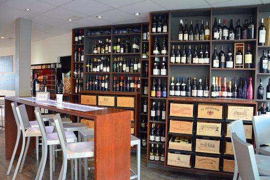 Movenpick Bar a Vins