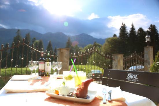 Safari Club Restaurant Sinaia