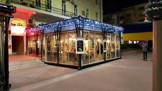 Deliciozo Bar & Dinner