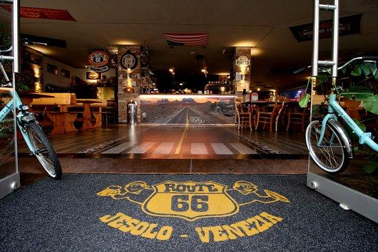 Route 66 Pub & Grill
