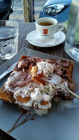 Cafe Gelato Pagotomania