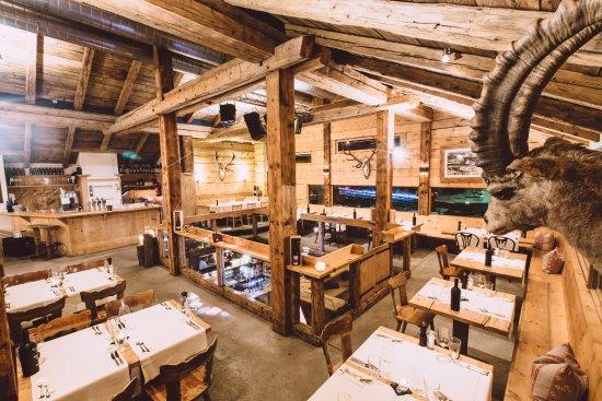 Obertor Apres-Ski Bar Grill