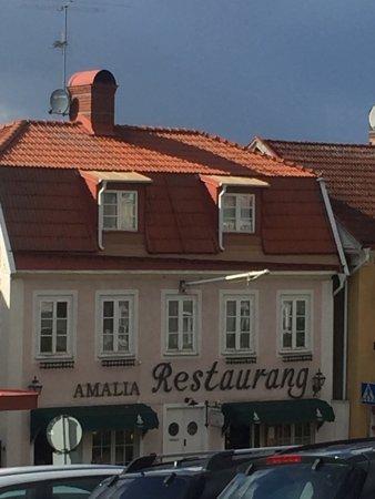 Amalia's Pub and Restaurant