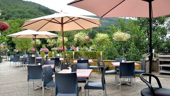 Au Sommet de la Cascade