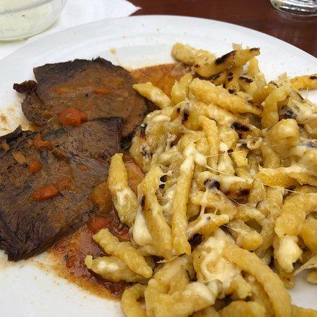 Johanna Reisenhofer KG Heurigenrestaurant