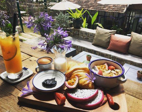 Biang Bistro