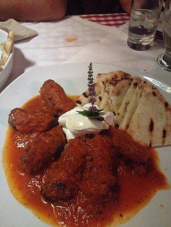 Pirounies Mezedopolio