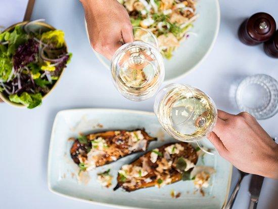 No 10 Restaurant + Bar