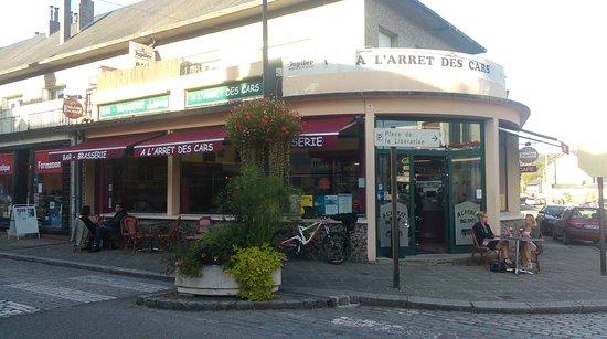 A l Arrêt des cars