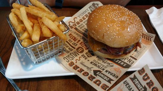 Brickson's Urban Kitchen & Bar