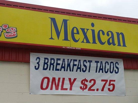 Meno's Mexican Grill