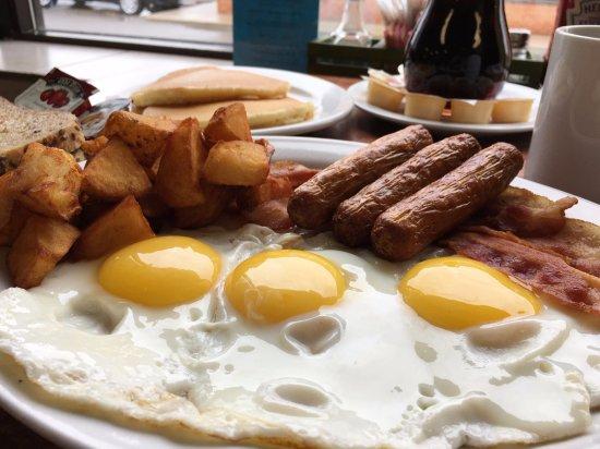 Happy All-Day Breakfast & Lunch