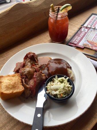 Montana's BBQ & Bar